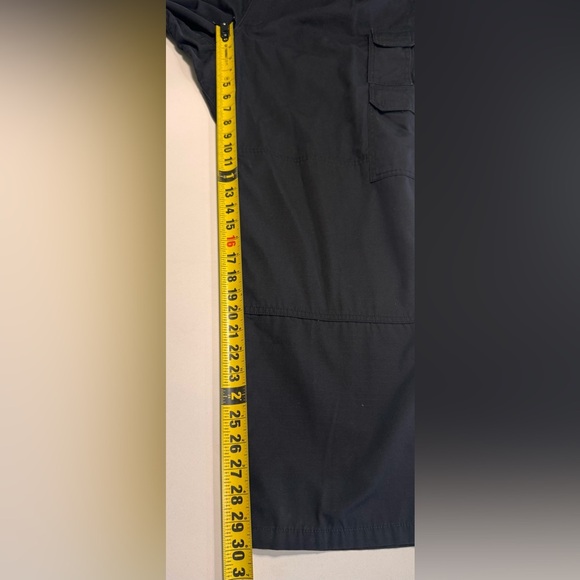 5.11 Tactical Men’s Ripstop Pants Color Black Size 42x30 Rugged Military Police - Picture 9 of 10